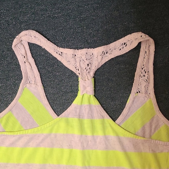 Tank top - Picture 3 of 3